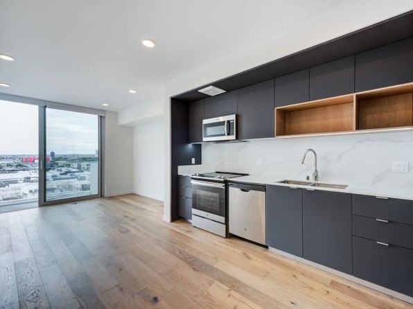 5170 W Adams Blvd #209