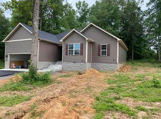 69 Vance Dr, Scottsville, KY 42164