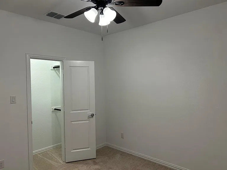2513 Birchcrest Dr — Photo 32