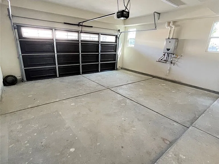 820 N Soldano Ave — Photo 8