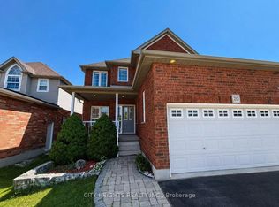 70 Doon Mills Dr, Kitchener, ON N2P2S3