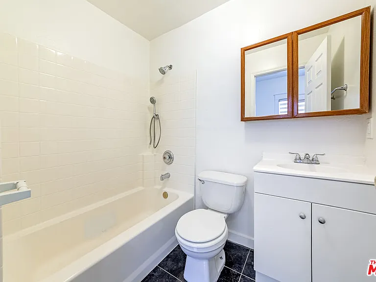 832 S Catalina St — Photo 12