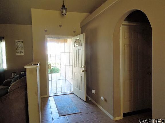 5th image of 3855 N Diamond Dr