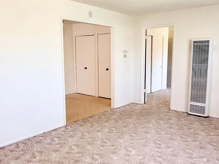 134 N M St — Photo 3