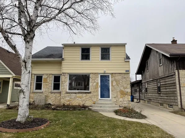 5556 North Lydell AVENUE, Whitefish Bay, WI 53217