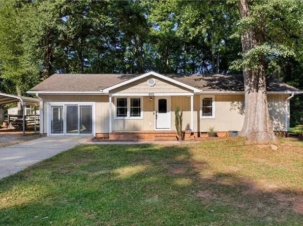 202 Hemlock Ave, Anderson, SC 29625