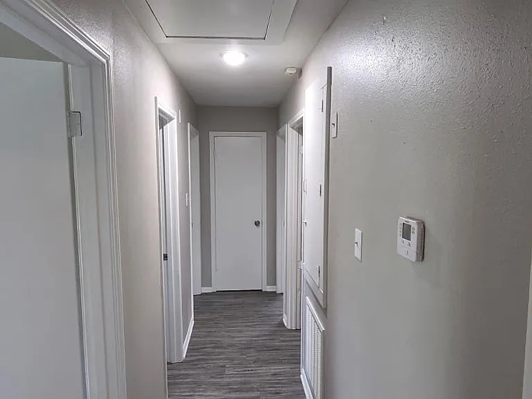 11122 Thackery Ln — Photo 23
