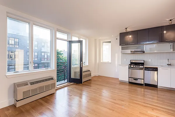 Rented by Nooklyn NYC LLC | media 31