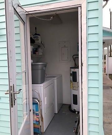 5th image of 827 Maralyn Ave APT B
