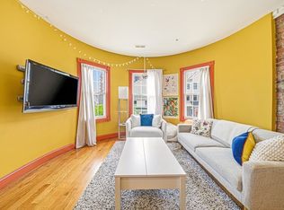 12 Everett St #202, Boston, MA 02134