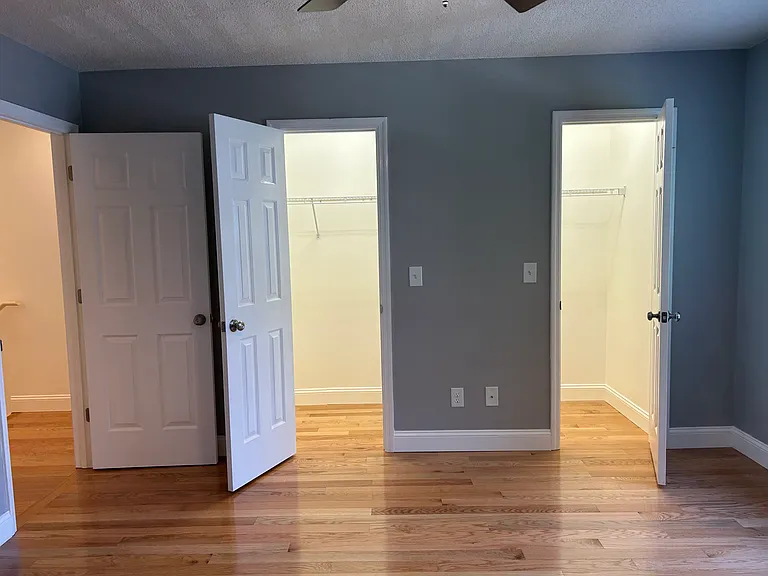 307 Walnut St — Photo 17