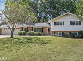 5930 Garber Dr, Sandy Springs, GA 30328