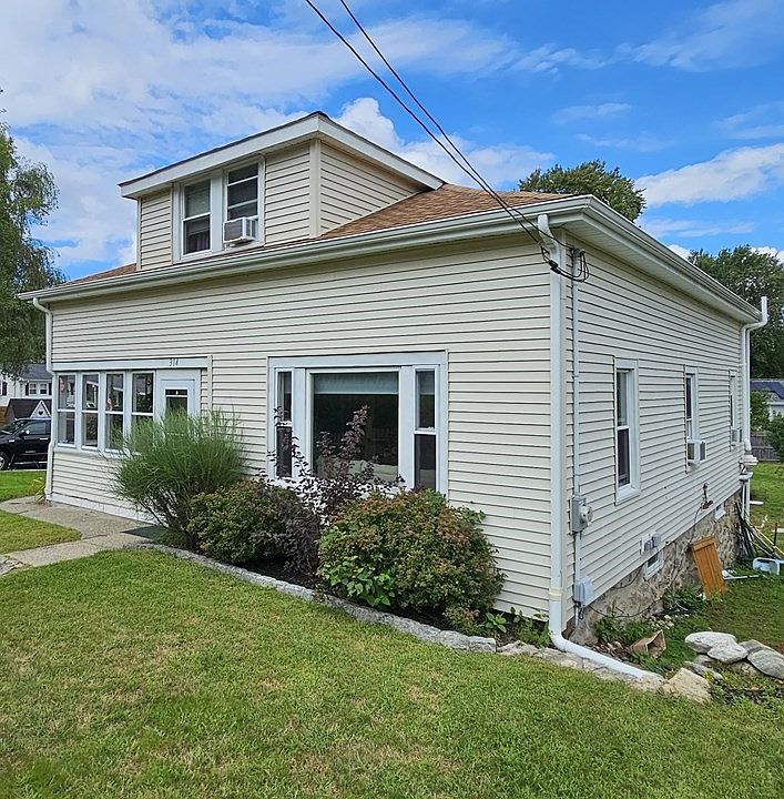 314 Sutton St, Northbridge, MA 01534 Zillow