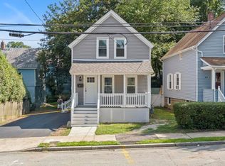 10 Denison Ave, New London, CT 06320