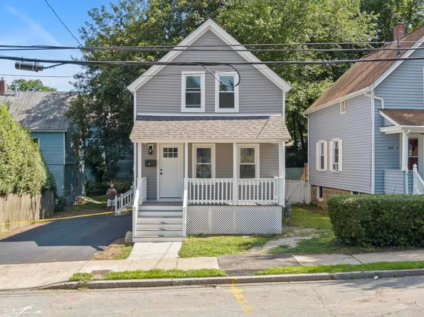 10 Denison Avenue, New London, CT 06320