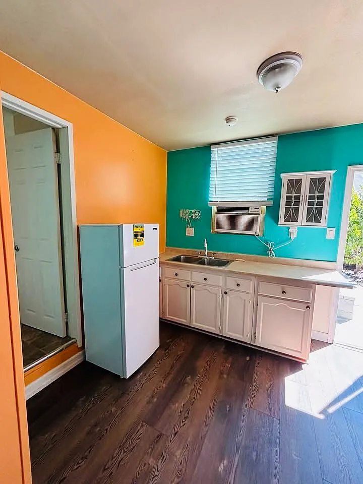 1 bed, 400 sqft, $1,800 — Photo 3