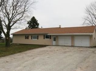 571 N Forest Dr, Forestville, WI 54213