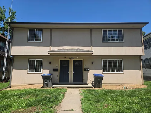 109 S 1st St #1 Photo 1