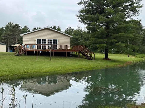 85 Busch Ln, Tawas City, MI 48763