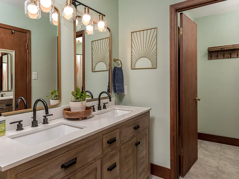 Primary vanity room w/ walk-in closet