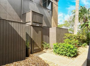 23 Sandy Cove Rd #B-1, Sarasota, FL 34242