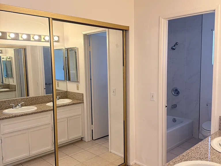 511 N McPherrin Ave #A — Photo 12