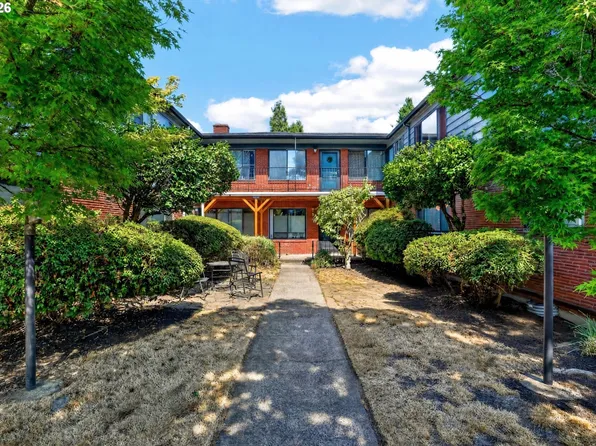 3911 NE Killingsworth St, Portland, OR 97211