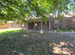 613 E 16th St #A, Russellville, AR 72801