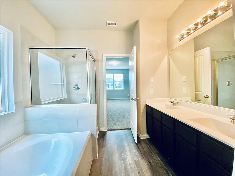 24639 Signorelli Way — Photo 5