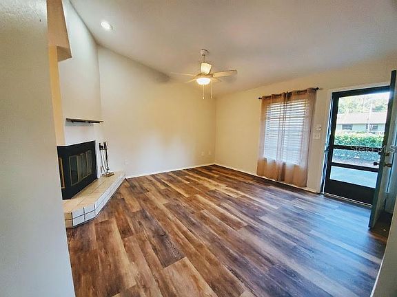 5th image of 1711 Settlers Dr