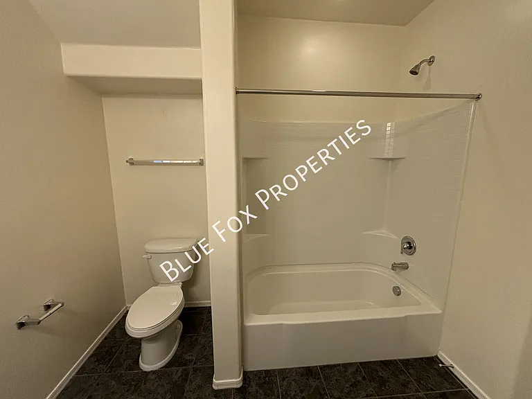 4170 N Thurston Ln #101 — Photo 24