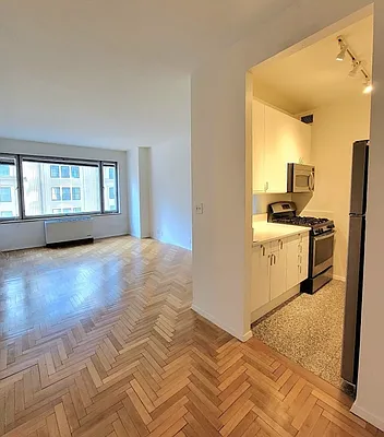 Rented by City Connections Realty | media 13