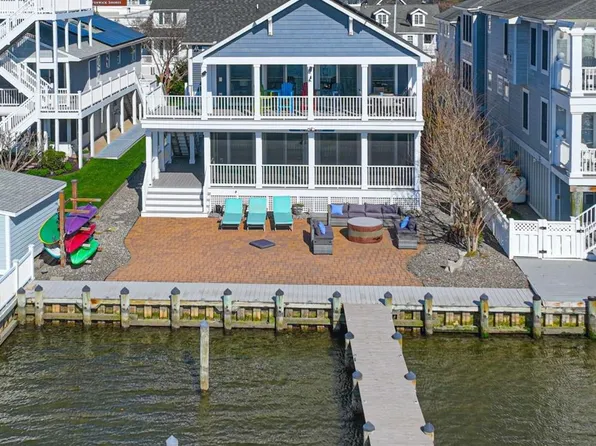 1502 Bay St, Fenwick Island, DE 19944
