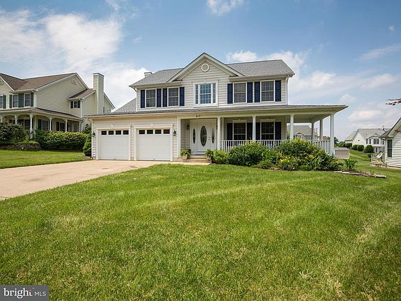2nd image of 417 Fremont Ct