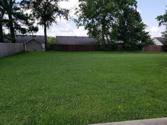 3rd image of 208 Highfield Dr