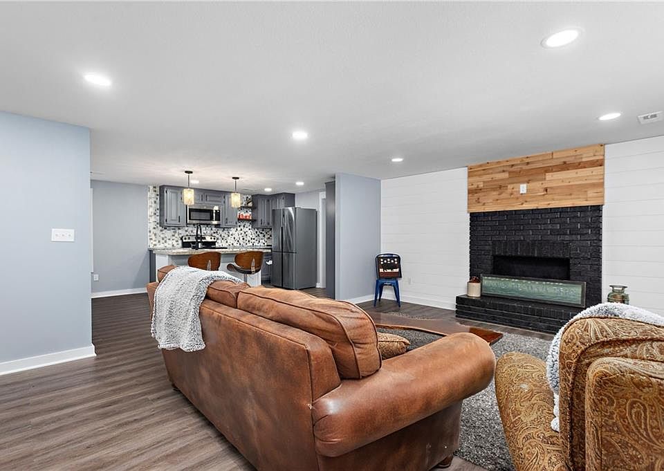 42 Wallace Ln, Lacygne, KS 66040 Zillow