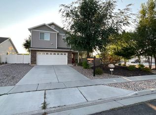 157 N Keogh Ln, Ogden, UT 84404