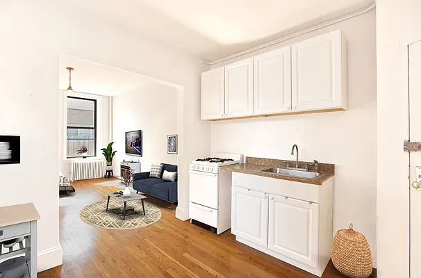 Rented by Oxford Property Group | media 2