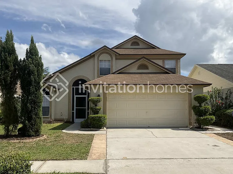 10909 Fenway Glen Ct — Photo 1
