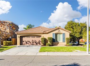 27055 Back Bay Dr, Sun City, CA 92585