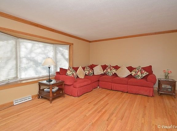 5th image of 1302 W Sigwalt St