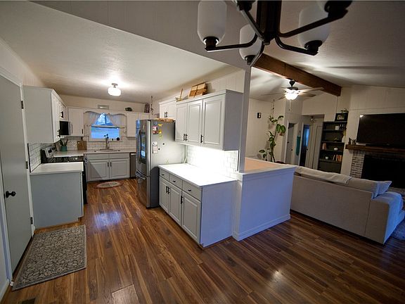 2nd image of 34 Basore Dr
