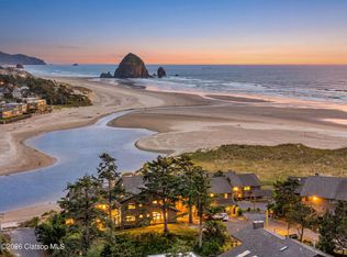 355 N Breakers Point Ct, Cannon Beach, OR 97110
