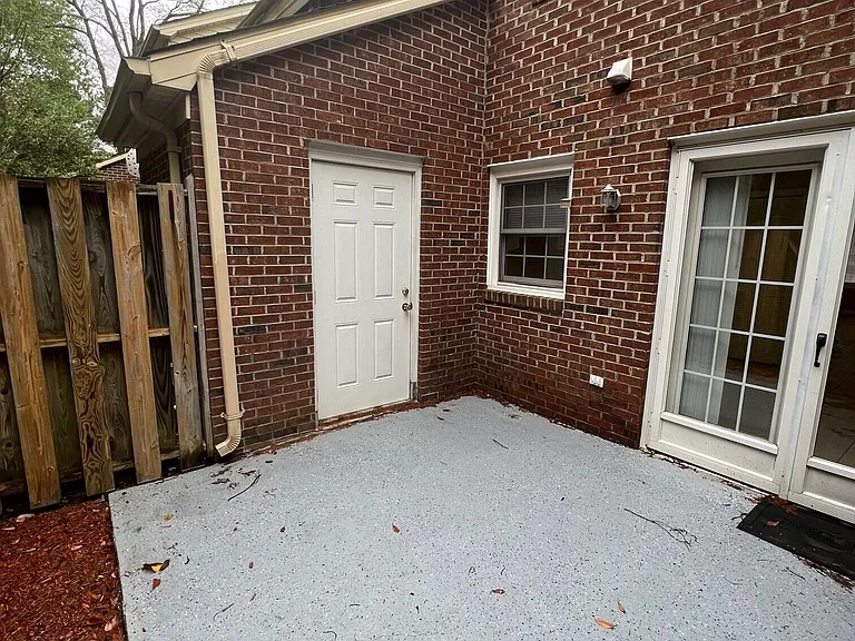 2905 Cedar Creek Rd #E — Photo 11