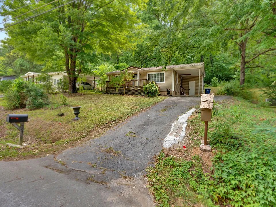 434 Lullwater Rd