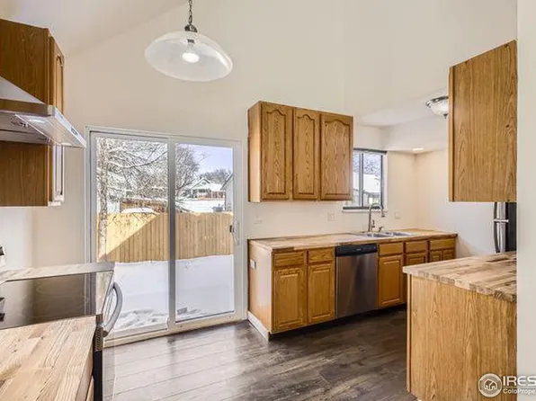 1057 Townley Cir, Longmont, CO 80501