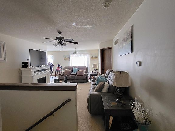 4th image of 3503/3505 SE Taurus Ave