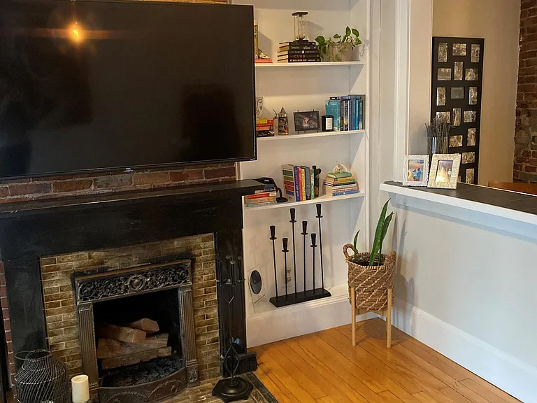 50 Green St — Photo 2