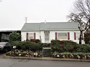 1749 NE Sunset St, Roseburg, OR