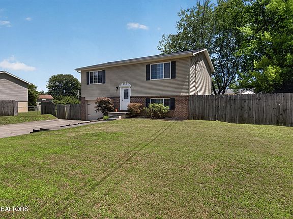 2nd image of 10004 Branchview Dr